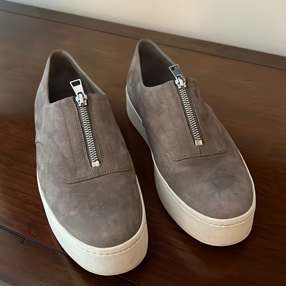 Vince Slip-on Sneakers